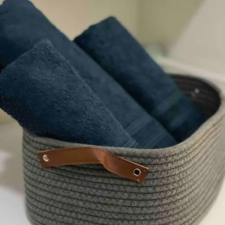 Joli Avec Parking Prive, Bien Situe 아파트